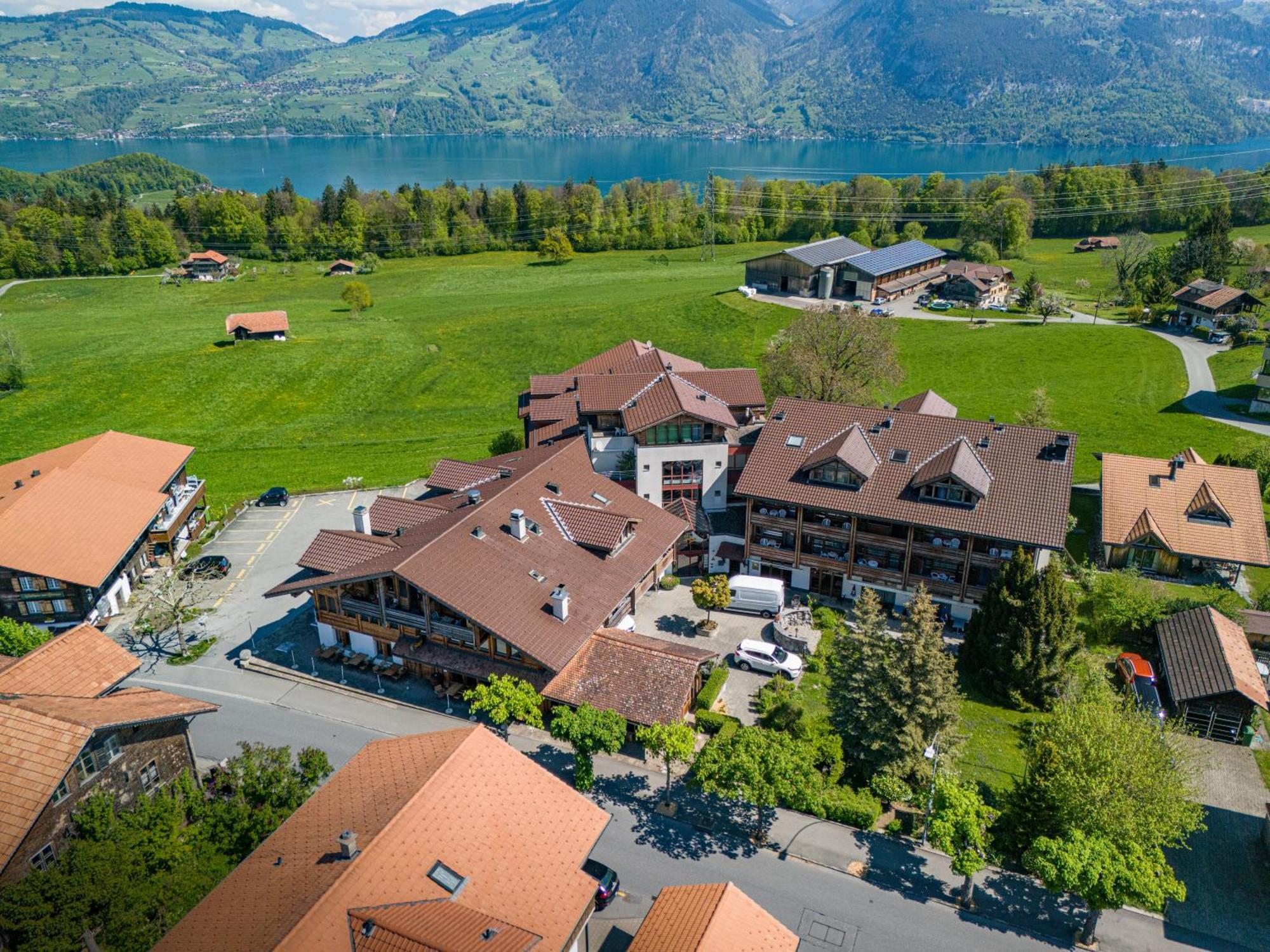 Hotel Aeschipark Aeschi Bei Spiez Exterior foto